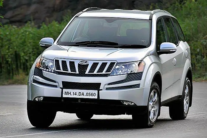 Mahindra XUV 500 - Self Drive Car Rental in Kashmir